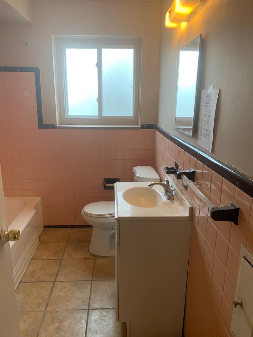 Apartment for rent at 26221 Pinehurst, Roseville, MI 48066