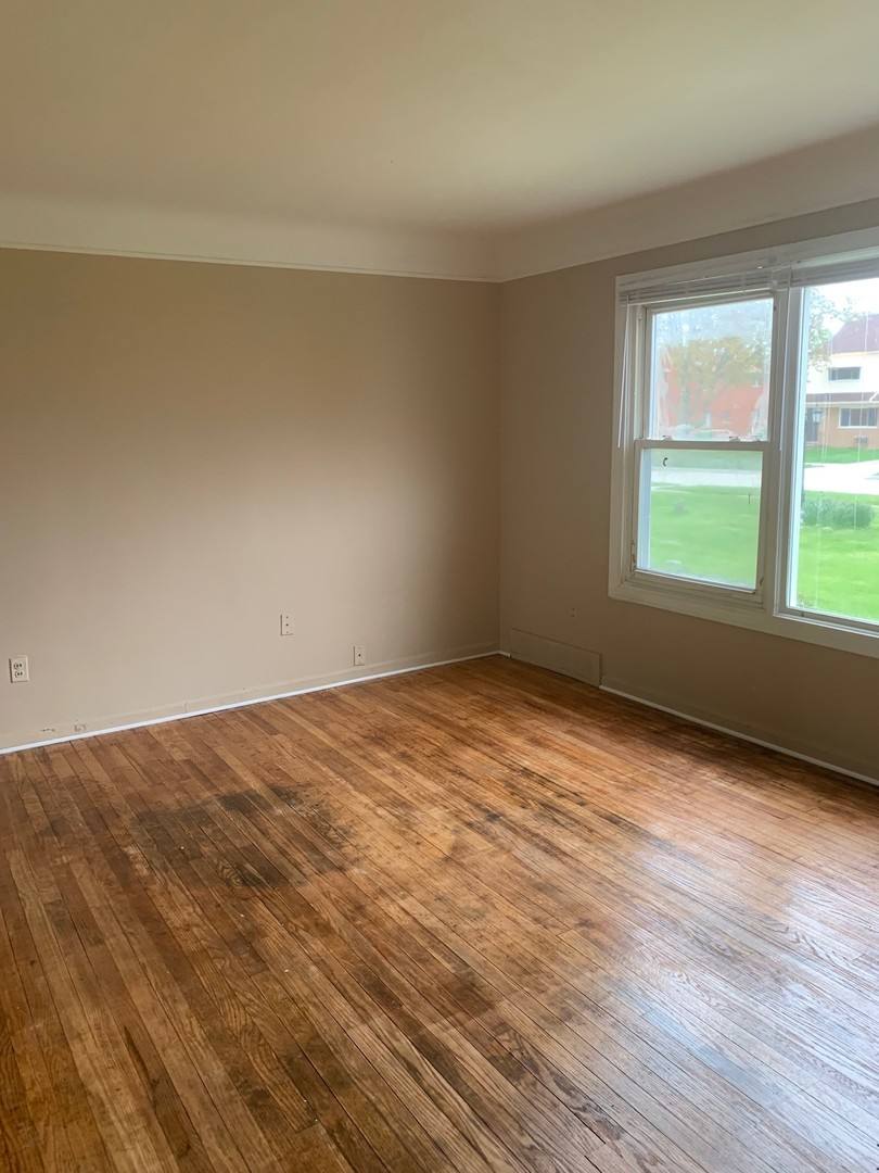 Apartment for rent at 26221 Pinehurst, Roseville, MI 48066