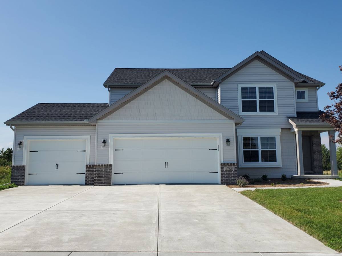 Townhouse for rent at 1735 Beech St, Normal, IL 61761