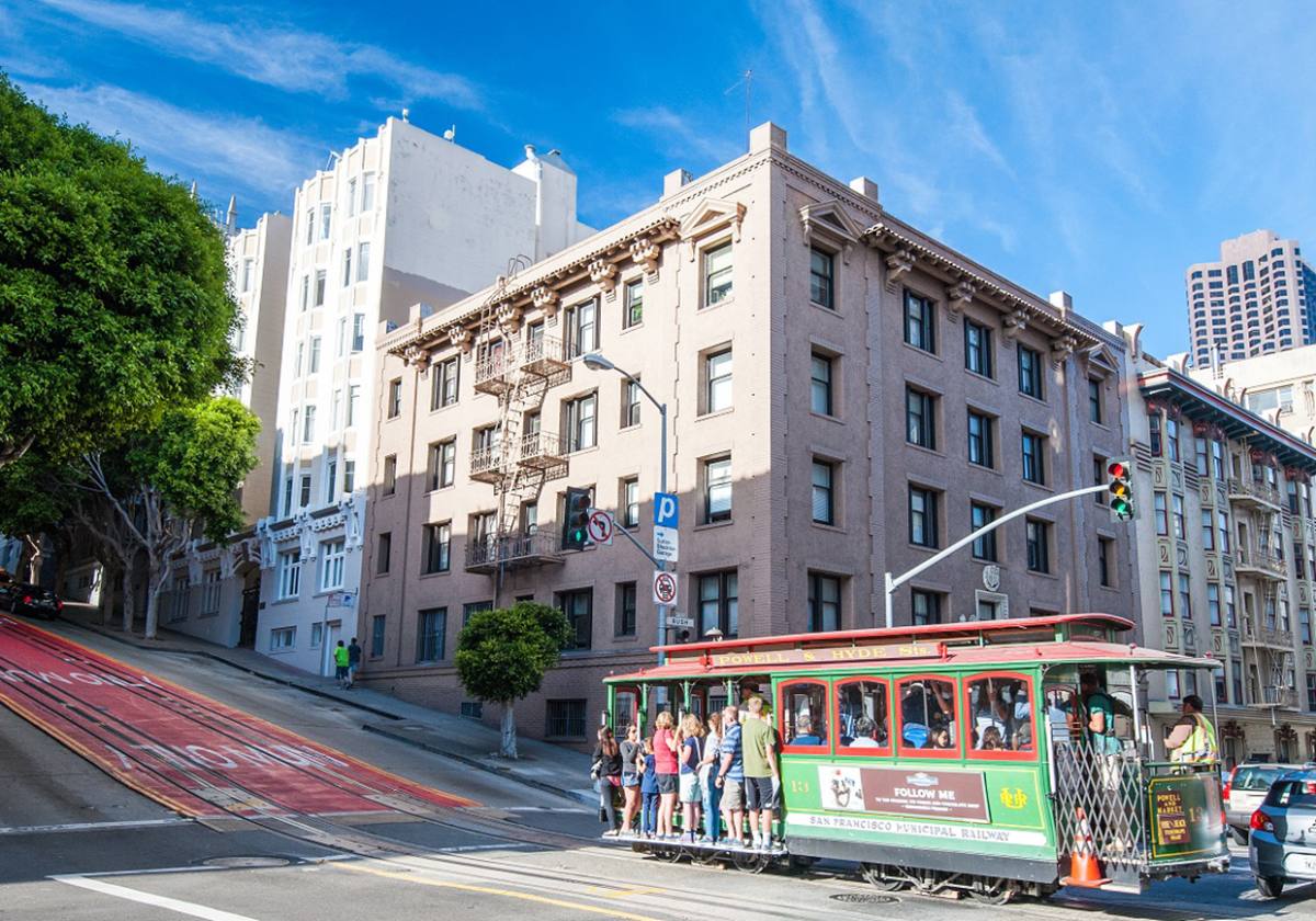 Apartment for rent at 698 Bush St, San Francisco, CA 94108