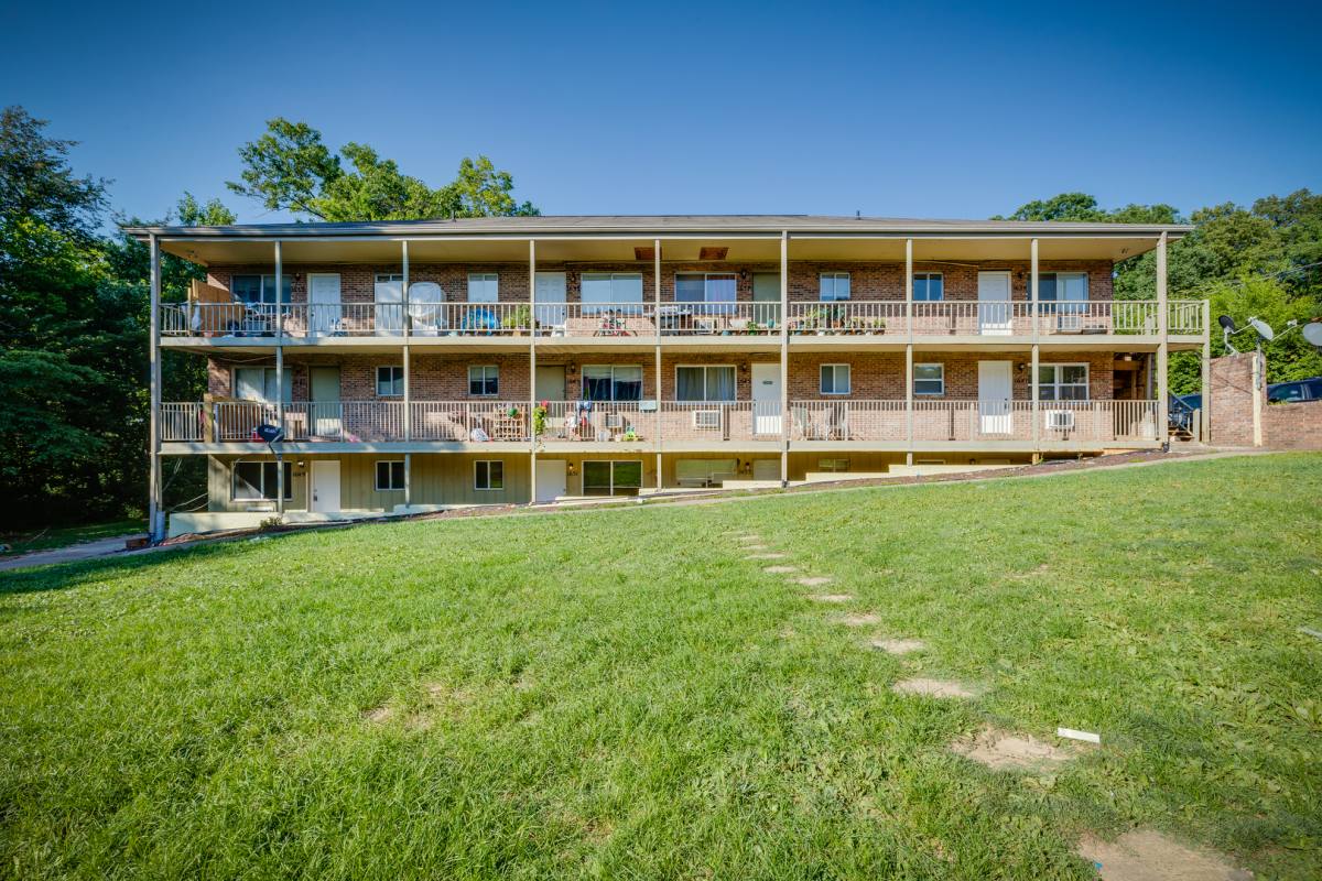 Apartment for rent at 1549 Wales Ave, Maryville, TN 37804