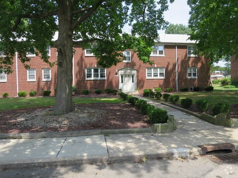 Apartment for rent at 500 Park Blvd, Cherry Hill, NJ 08002