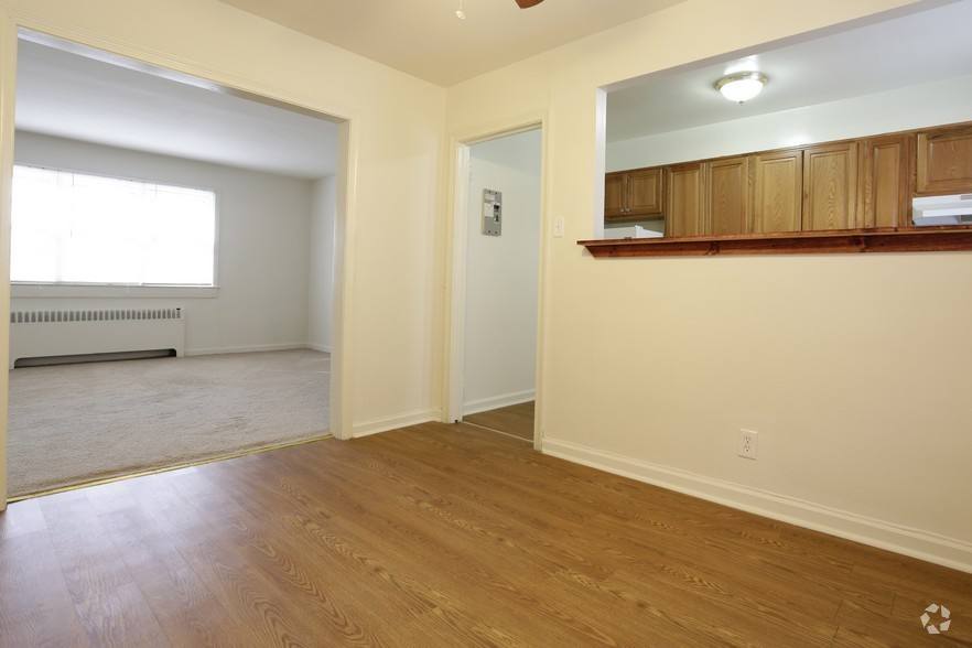 Apartment for rent at 500 Park Blvd, Cherry Hill, NJ 08002