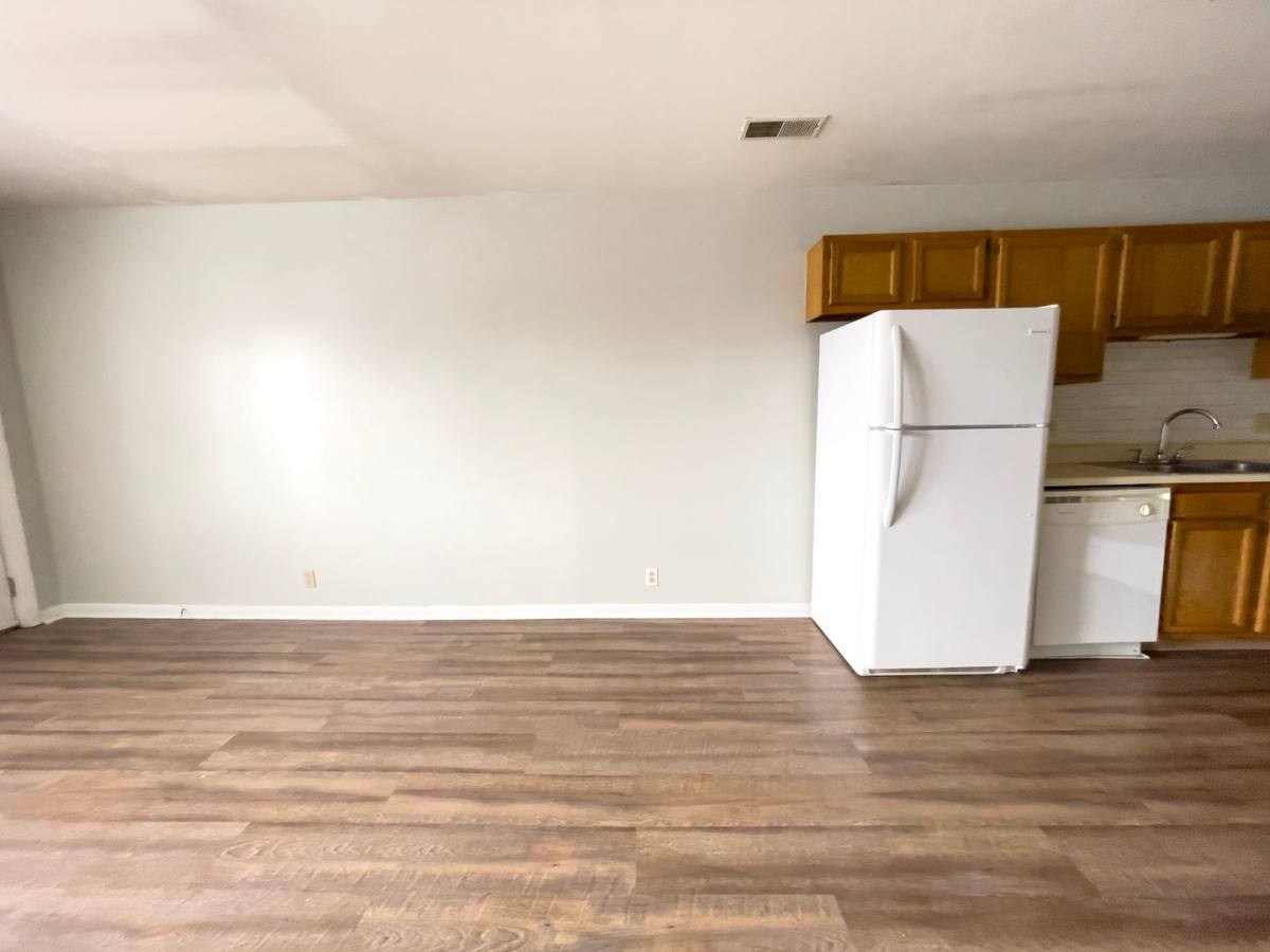 Apartment for rent at 1501 W University Ave, Muncie, IN 47303