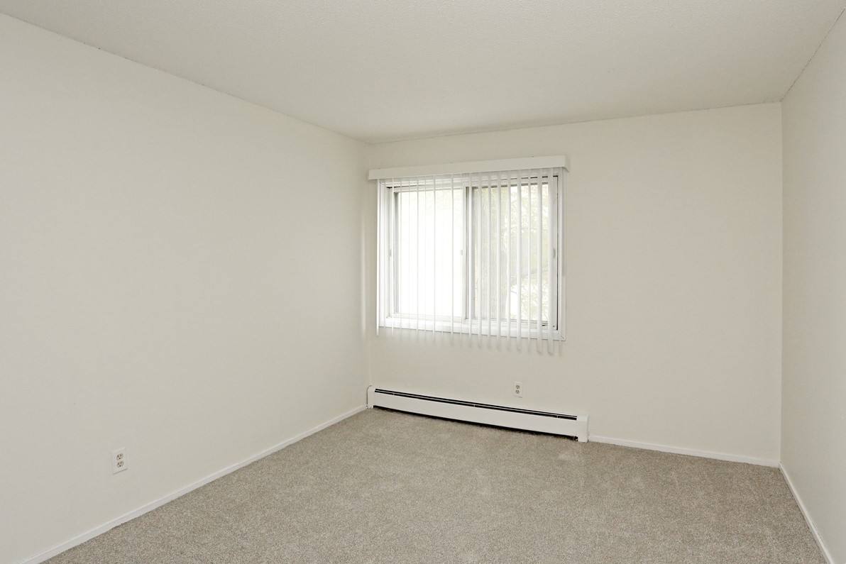 Apartment for rent at 1425-1427 Colorado Ave S, Minneapolis, MN 55416