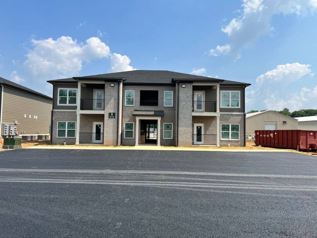 Apartment for rent at 813 W Madison St, Franklin, KY 42134