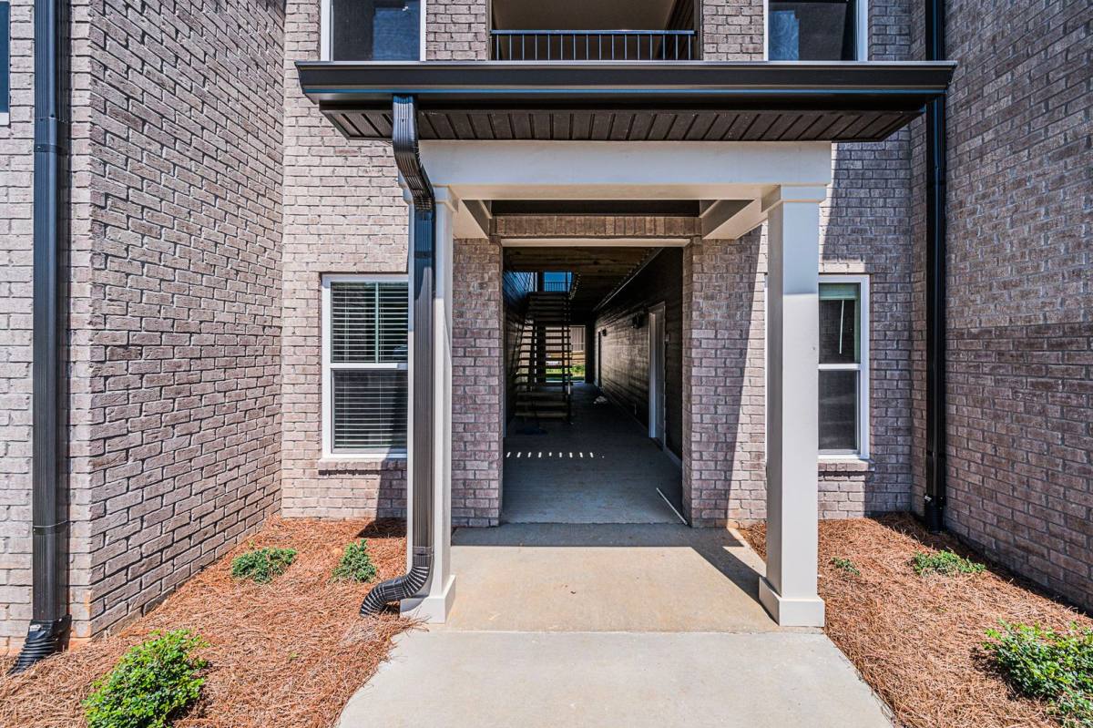 Apartment for rent at 813 W Madison St, Franklin, KY 42134