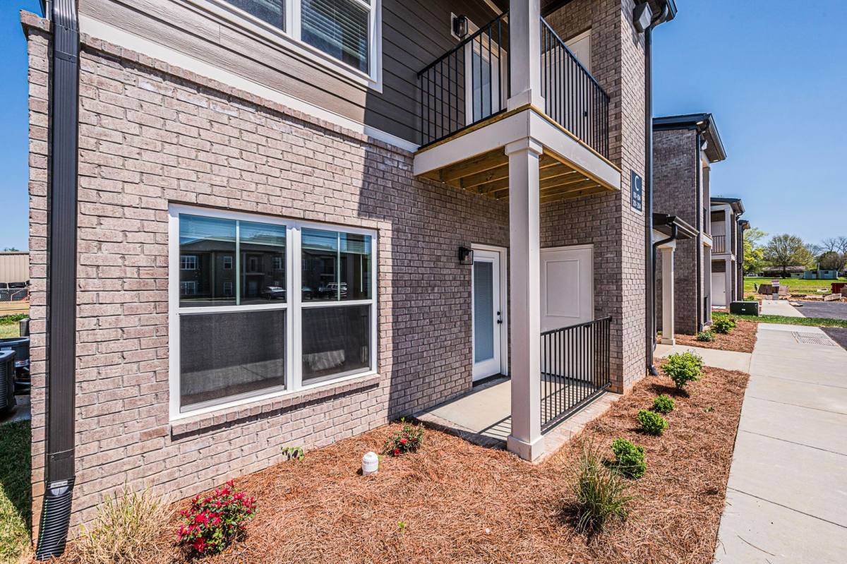 Apartment for rent at 813 W Madison St, Franklin, KY 42134