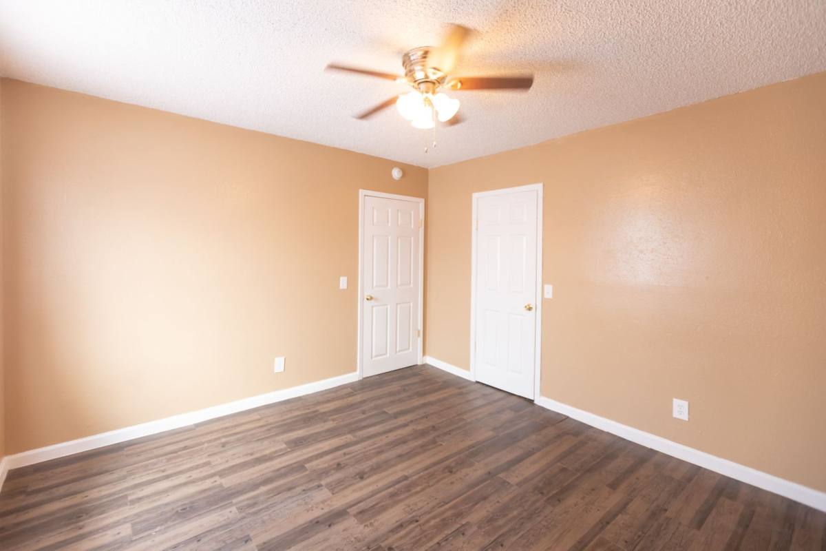 Apartment for rent at 1090 S Charles St, Lewisville, TX 75057