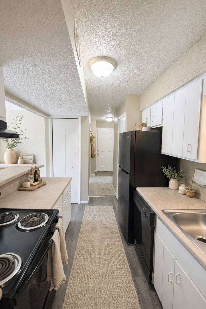 Apartment for rent at 1712 S Ash Ave, Independence, MO 64052