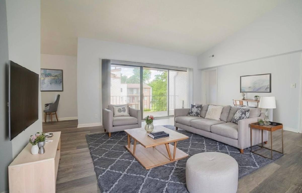 Apartment for rent at 3035 W 39th St, Indianapolis, IN 46228