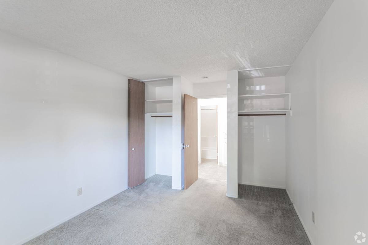 Apartment for rent at 801 D St, Davis, CA 95616