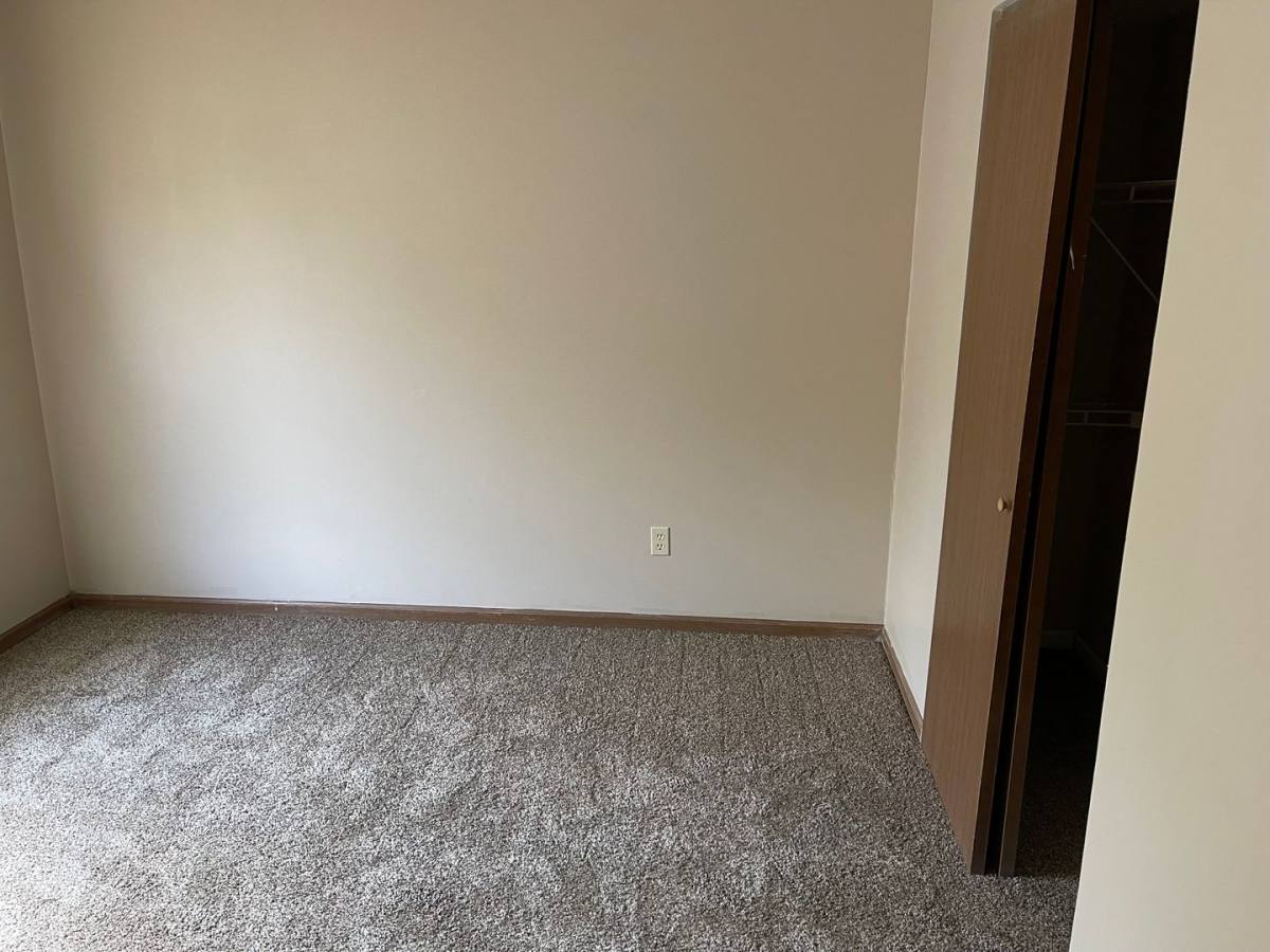 Apartment for rent at 1-14 Julie Ann Lane, Washington, MO 63090