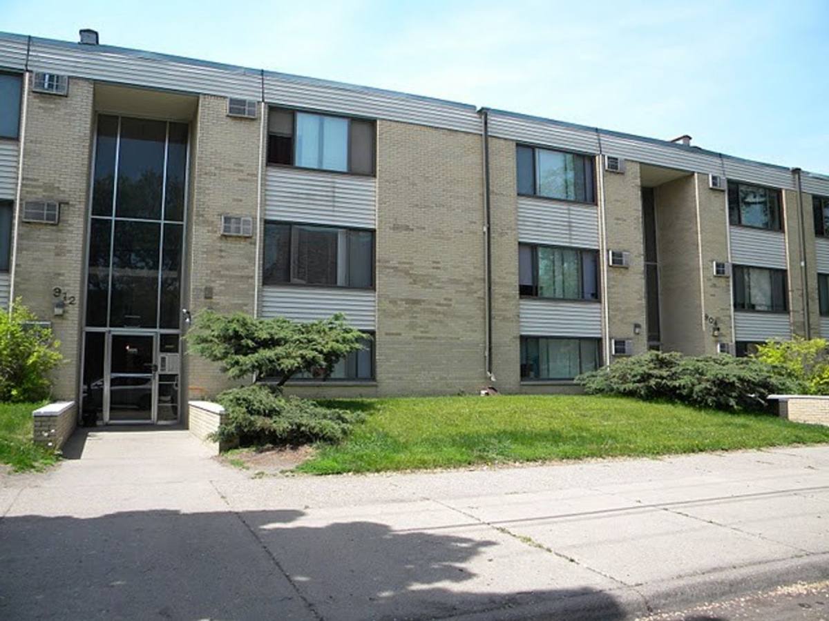 Apartment for rent at 904-912 21st Ave S, Minneapolis, MN 55404
