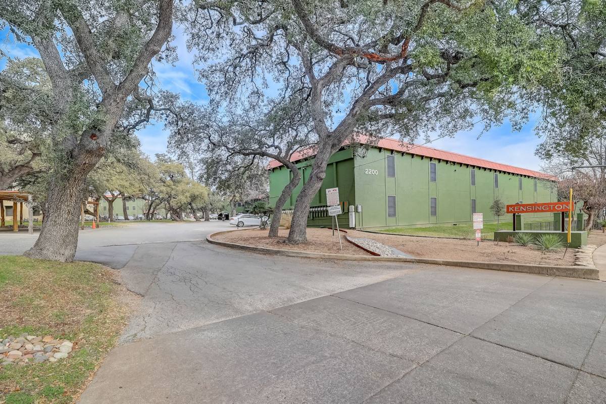 Apartment for rent at 2202 W N Loop Blvd, Austin, TX 78756