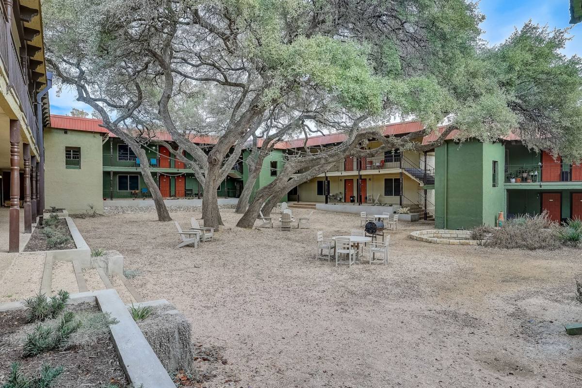 Apartment for rent at 2202 W N Loop Blvd, Austin, TX 78756