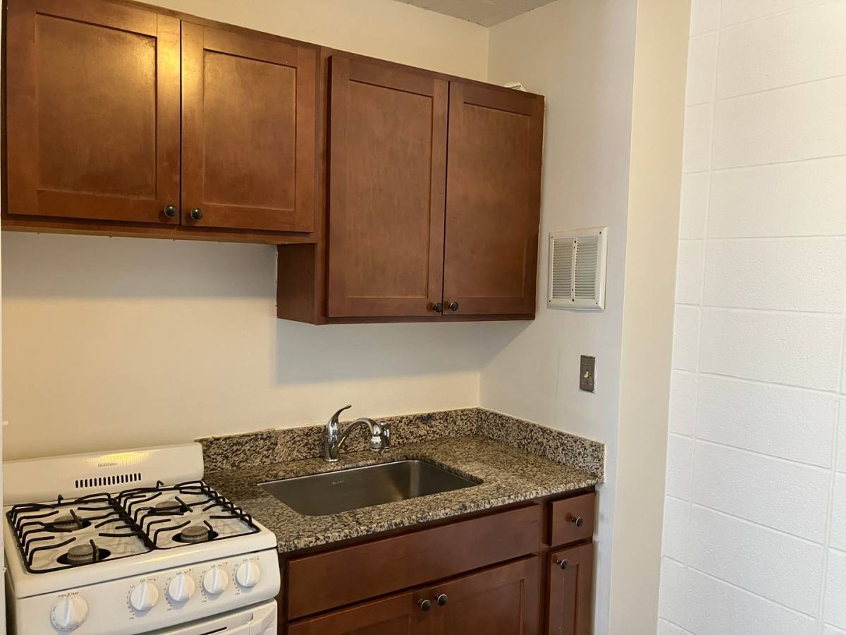Apartment for rent at 700 University Ave SE, Minneapolis, MN 55414
