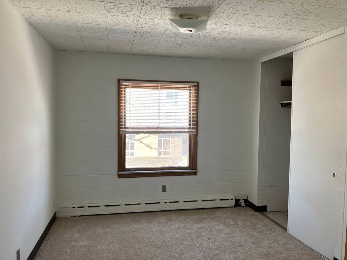 Apartment for rent at 700 University Ave SE, Minneapolis, MN 55414