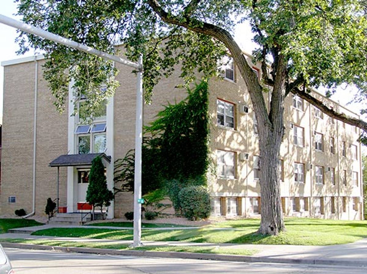Apartment for rent at 700 University Ave SE, Minneapolis, MN 55414