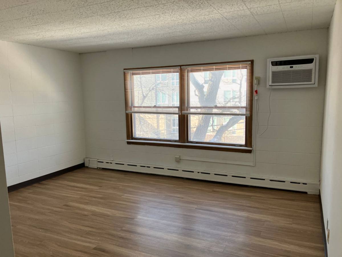 Apartment for rent at 700 University Ave SE, Minneapolis, MN 55414
