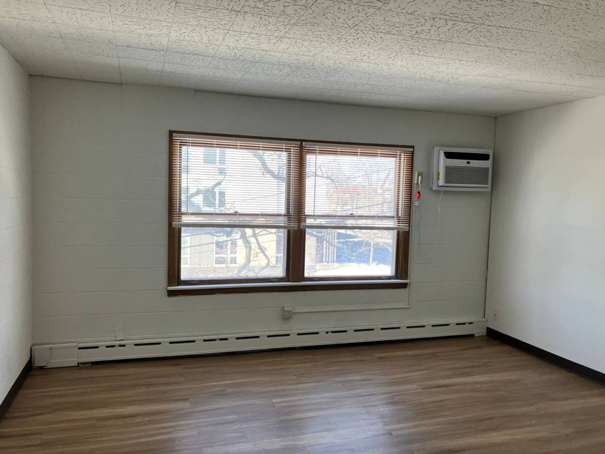 Apartment for rent at 700 University Ave SE, Minneapolis, MN 55414