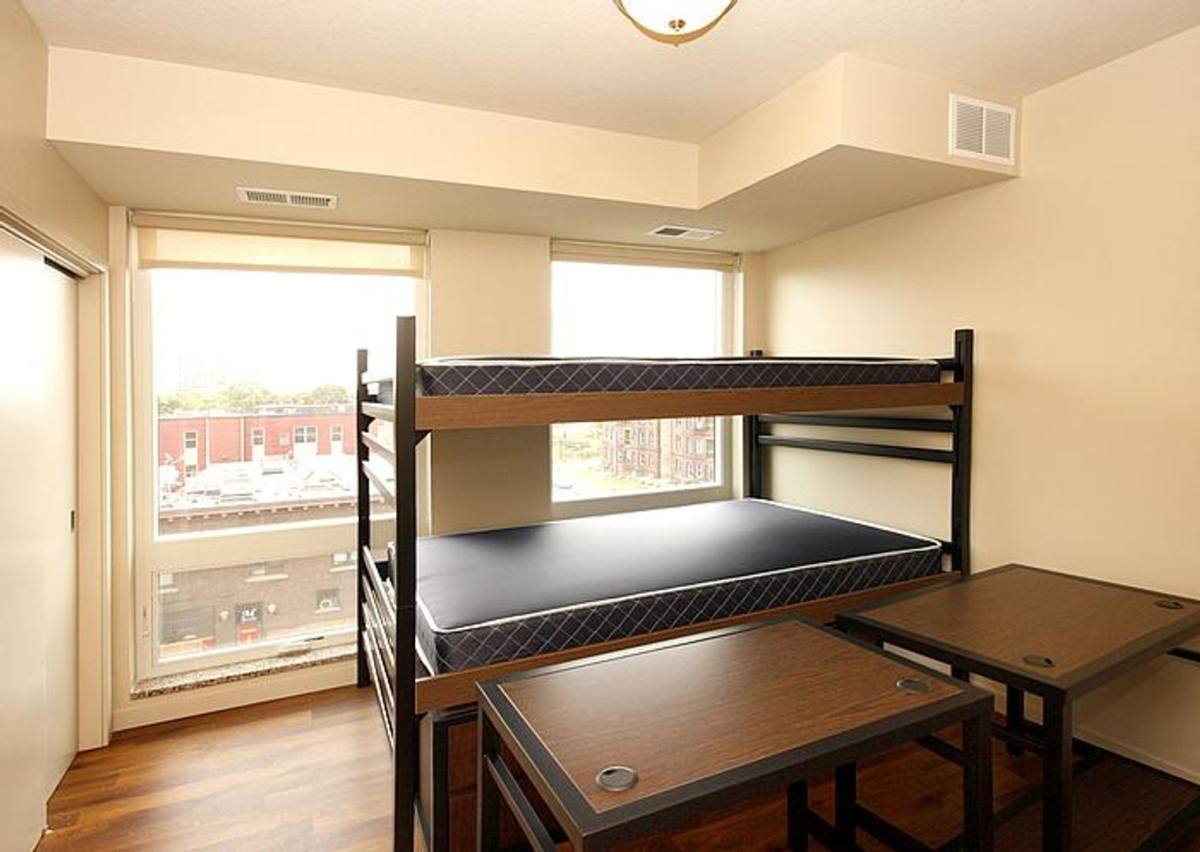 Apartment for rent at 711 4th St SE, Minneapolis, MN 55414