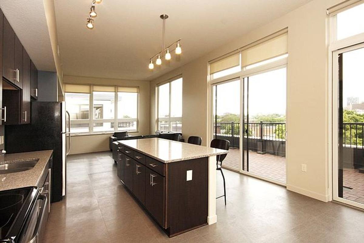 Apartment for rent at 711 4th St SE, Minneapolis, MN 55414