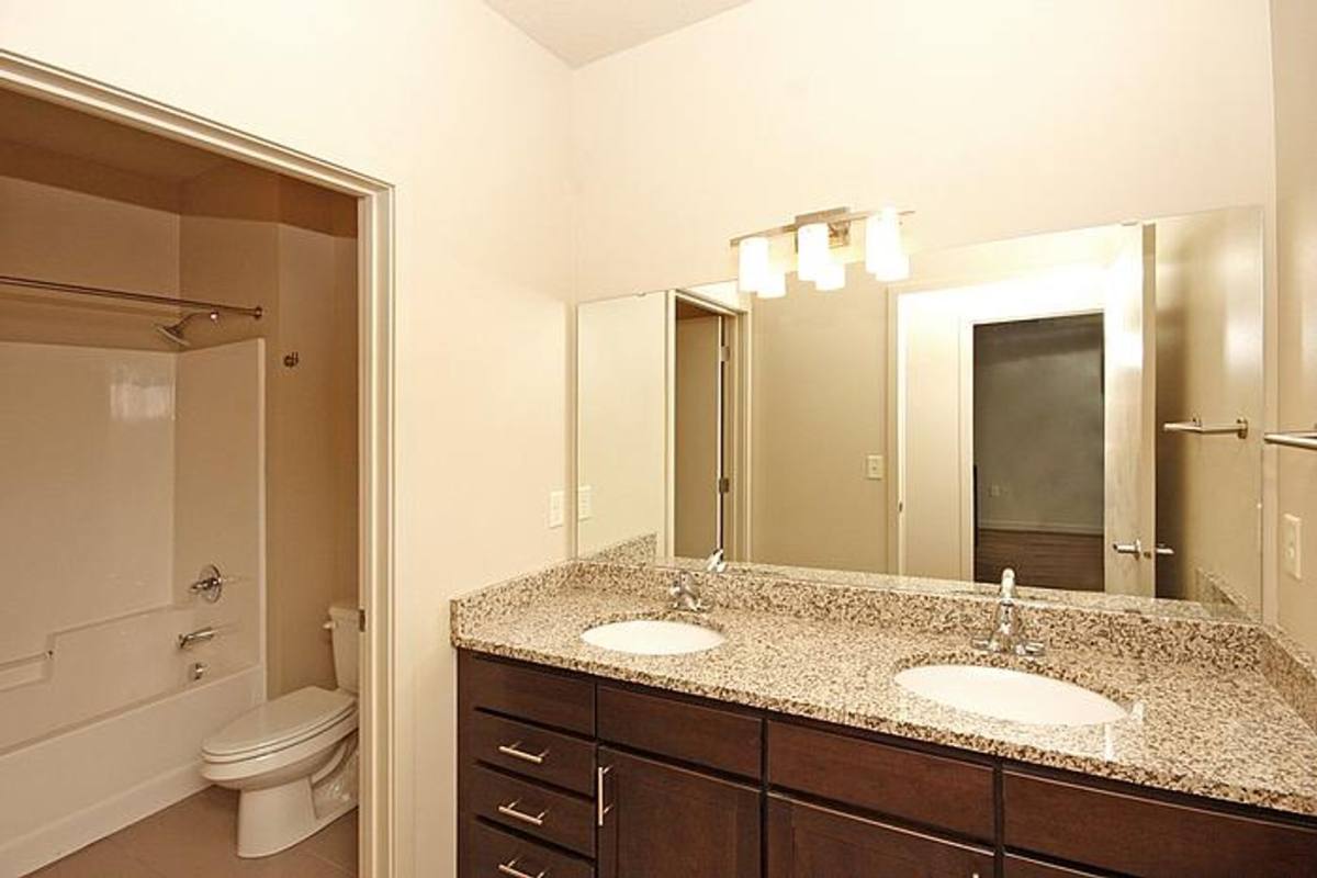 Apartment for rent at 711 4th St SE, Minneapolis, MN 55414