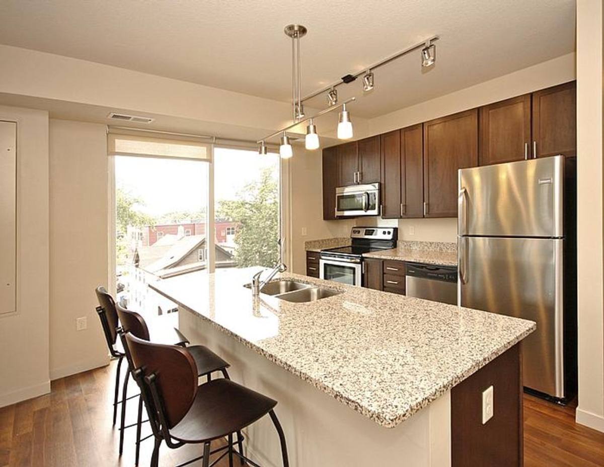 Apartment for rent at 711 4th St SE, Minneapolis, MN 55414