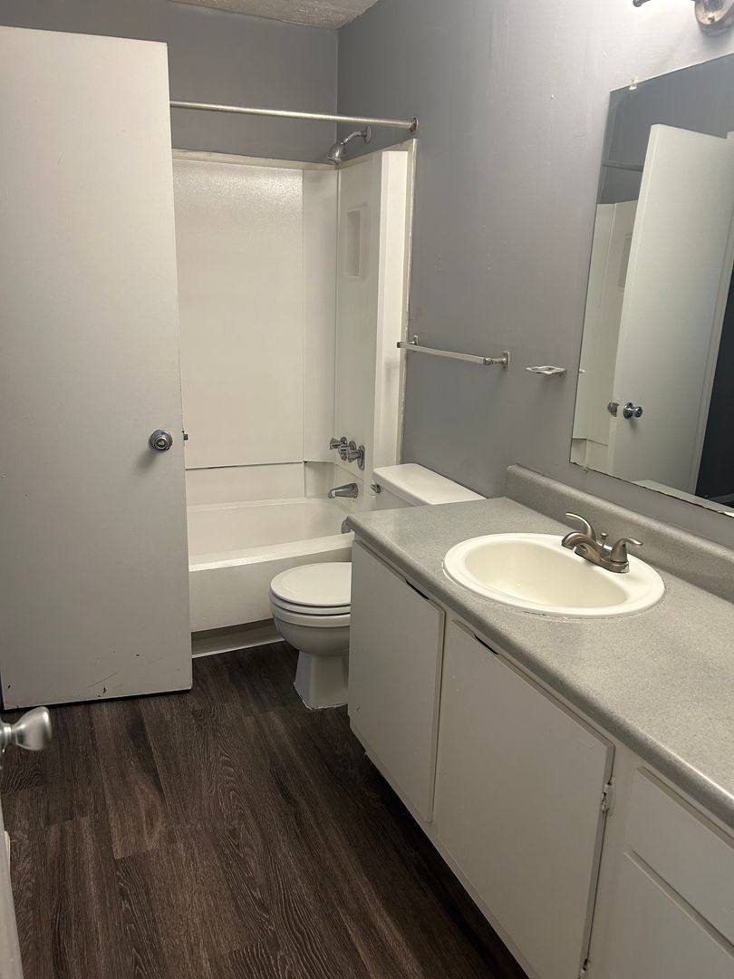 Apartment for rent at 6121 Boardwalk Blvd, Montgomery, AL 36117