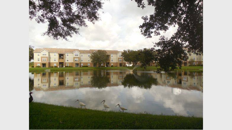 Apartment for rent at 1001 Fairwinds Circle, Plant City, FL 33563