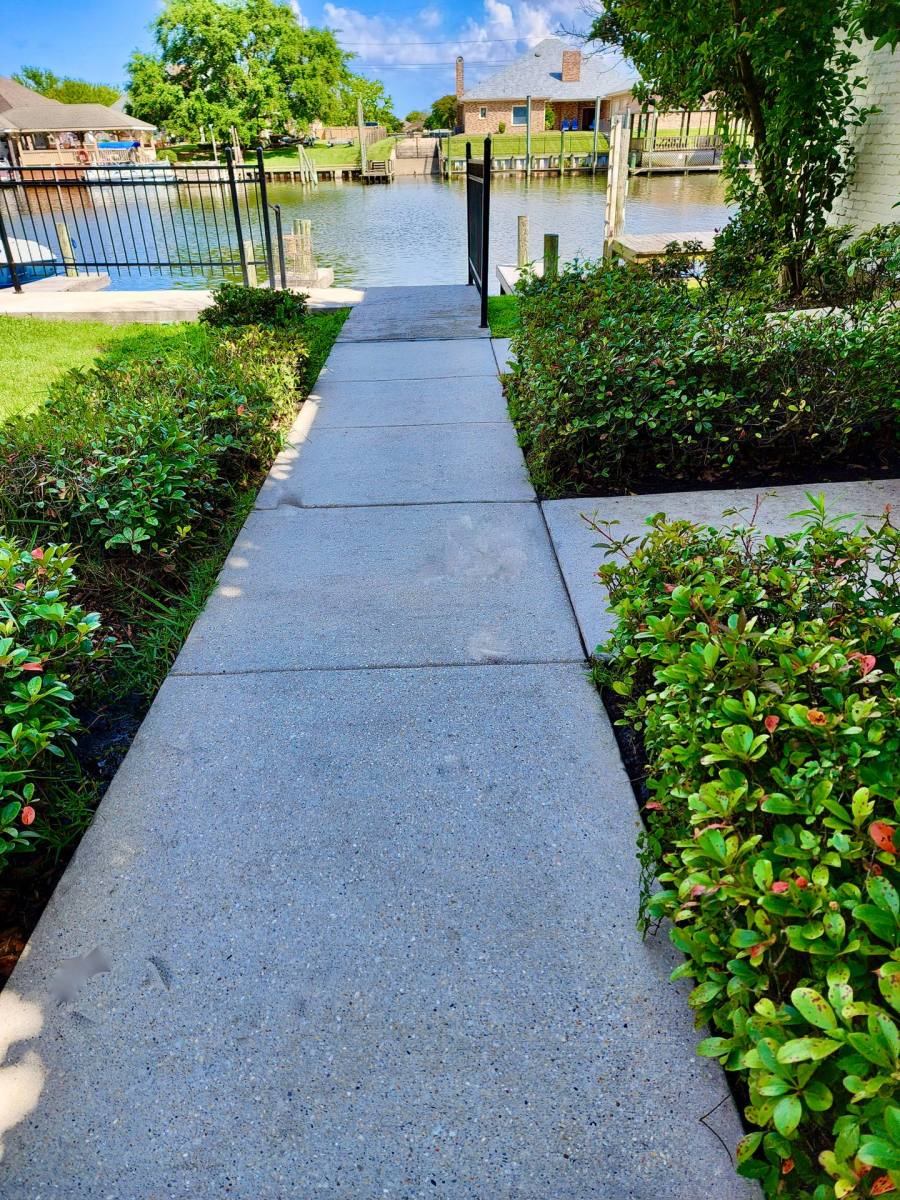 Townhouse for rent at 4848 Pontchartrain Dr, Slidell, LA 70458