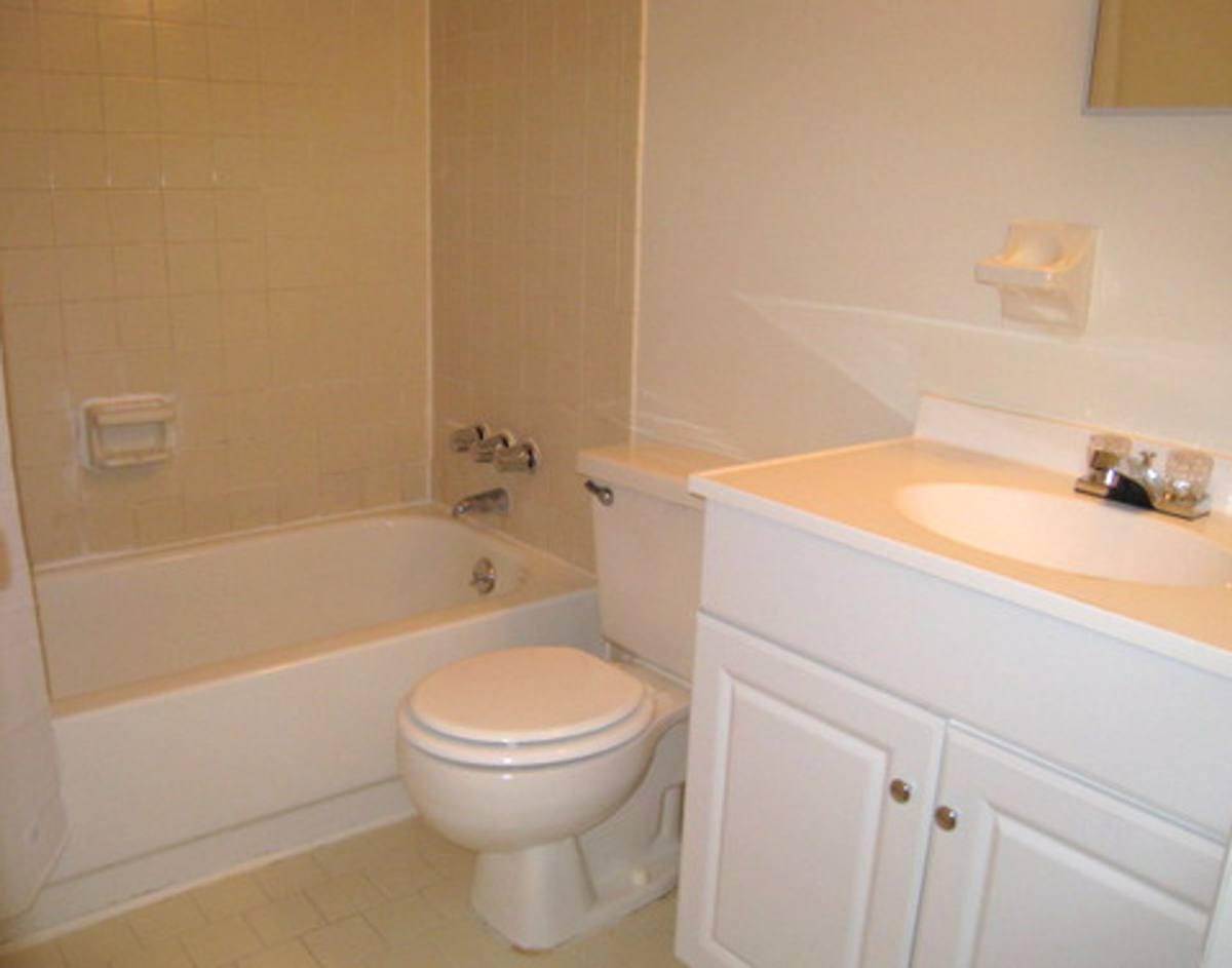 Apartment for rent at 5700 Fishing Pen Creek Court, Jacksonville, FL 32244