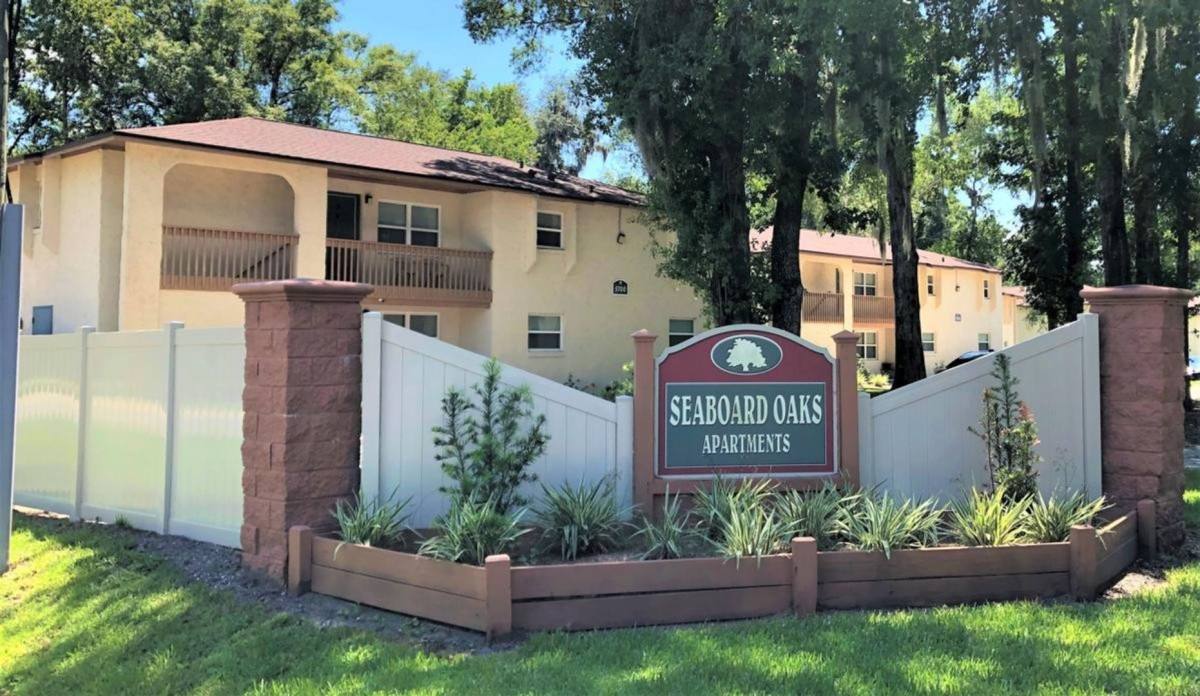 Apartment for rent at 5700 Fishing Pen Creek Court, Jacksonville, FL 32244