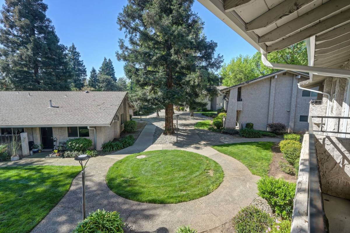 Apartment for rent at Joshua Tree, 476 E Lassen Ave, Chico, CA 95973