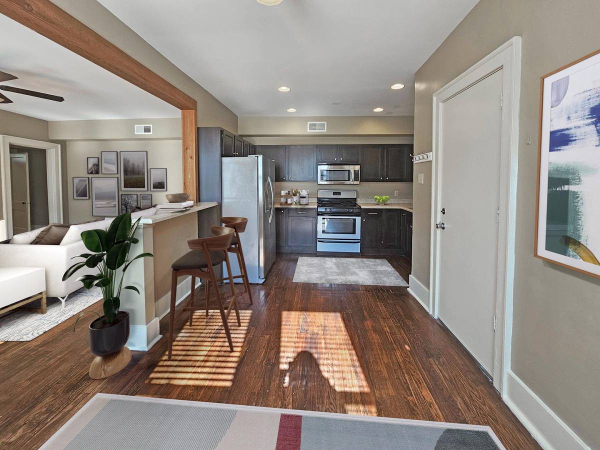Apartment for rent at 1812-1820 Madison Ave, Memphis, TN 38104