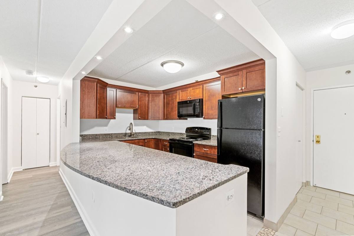 Townhouse for rent at 275 Main St, Watertown, MA 02472