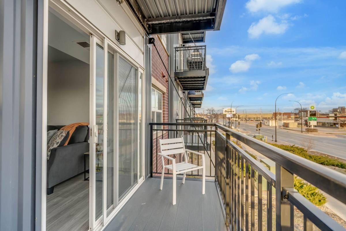 Apartment for rent at 21 W Jefferson St, Waterloo, IA 50701