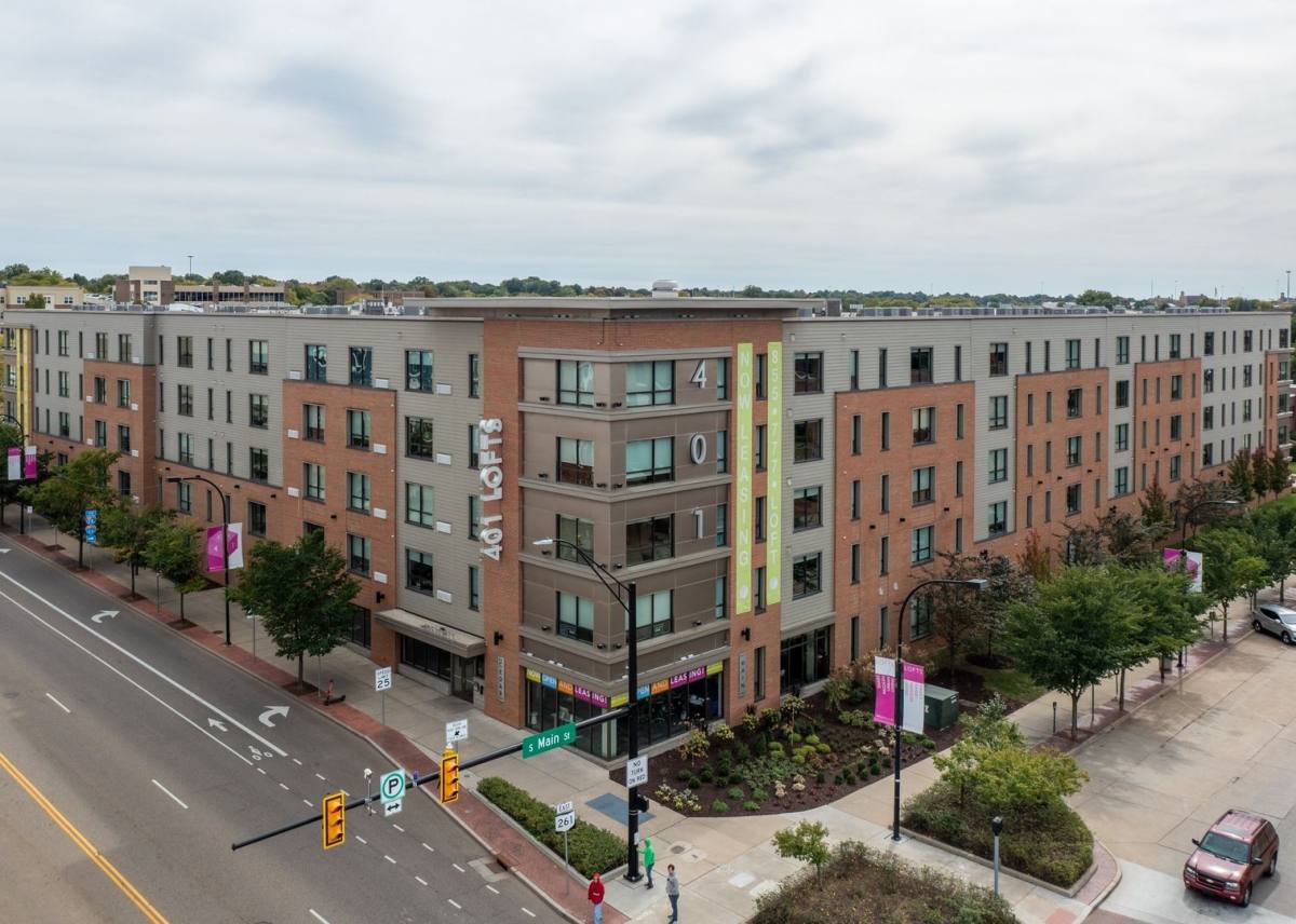 Apartment for rent at 401 S Main St, Akron, OH 44311