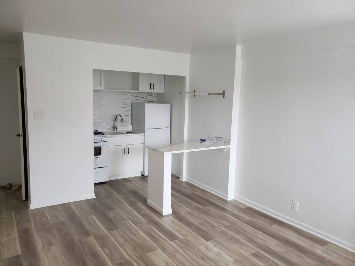 Apartment for rent at 929 N Main St, Rockford, IL 61103
