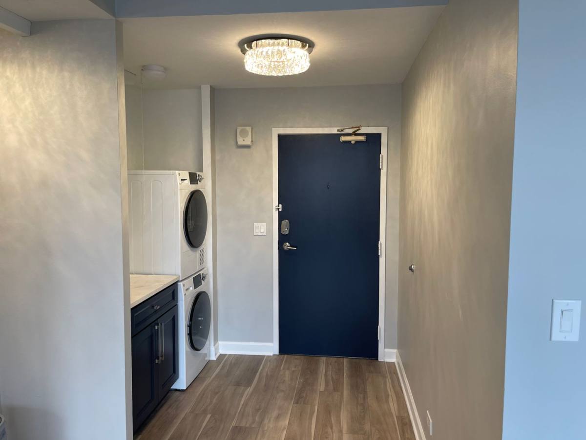 Apartment for rent at 913 N Main St, Rockford, IL 61103