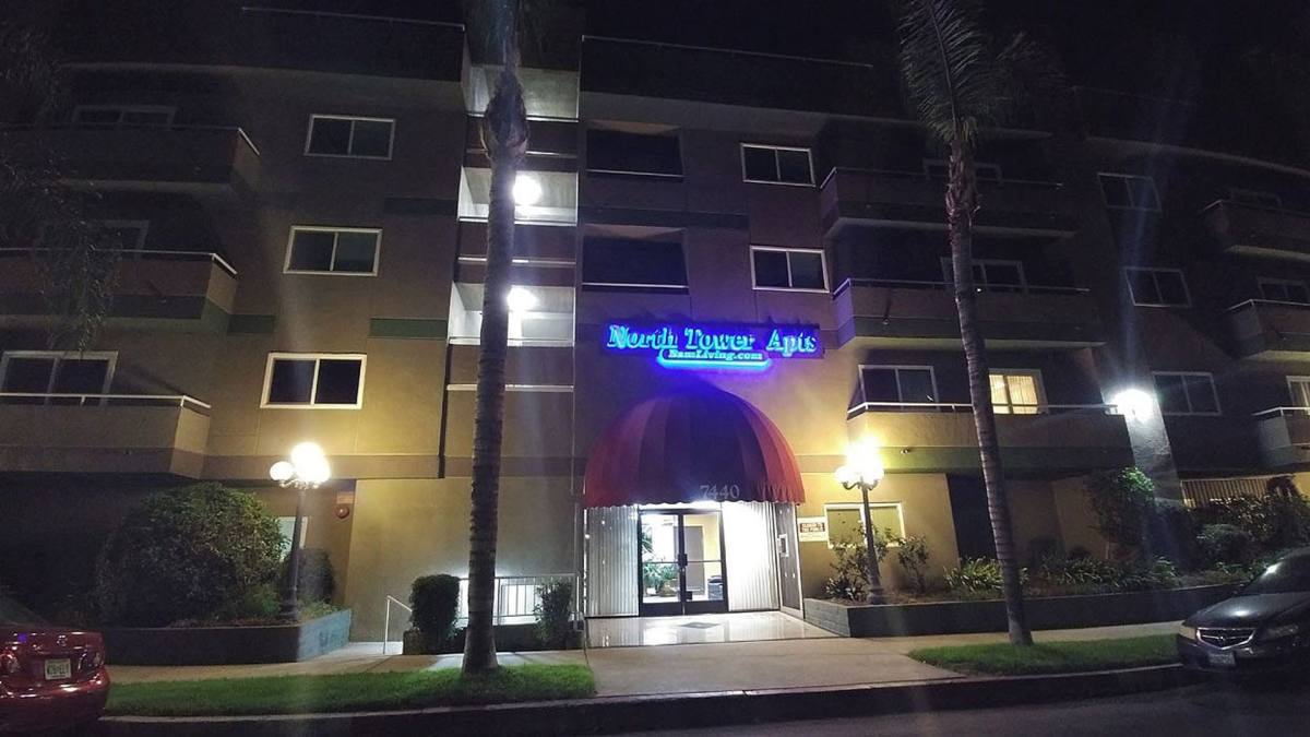 Apartment for rent at 7440 N Sepulveda Blvd, Van Nuys, CA 91405
