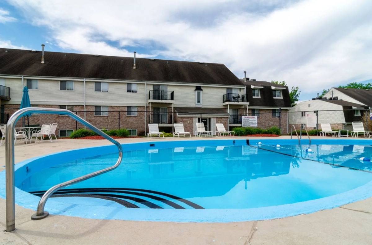 Country Club Lincoln, 2800 Woods Blvd, Lincoln, NE 68502 - Apartment for Rent - Image 10