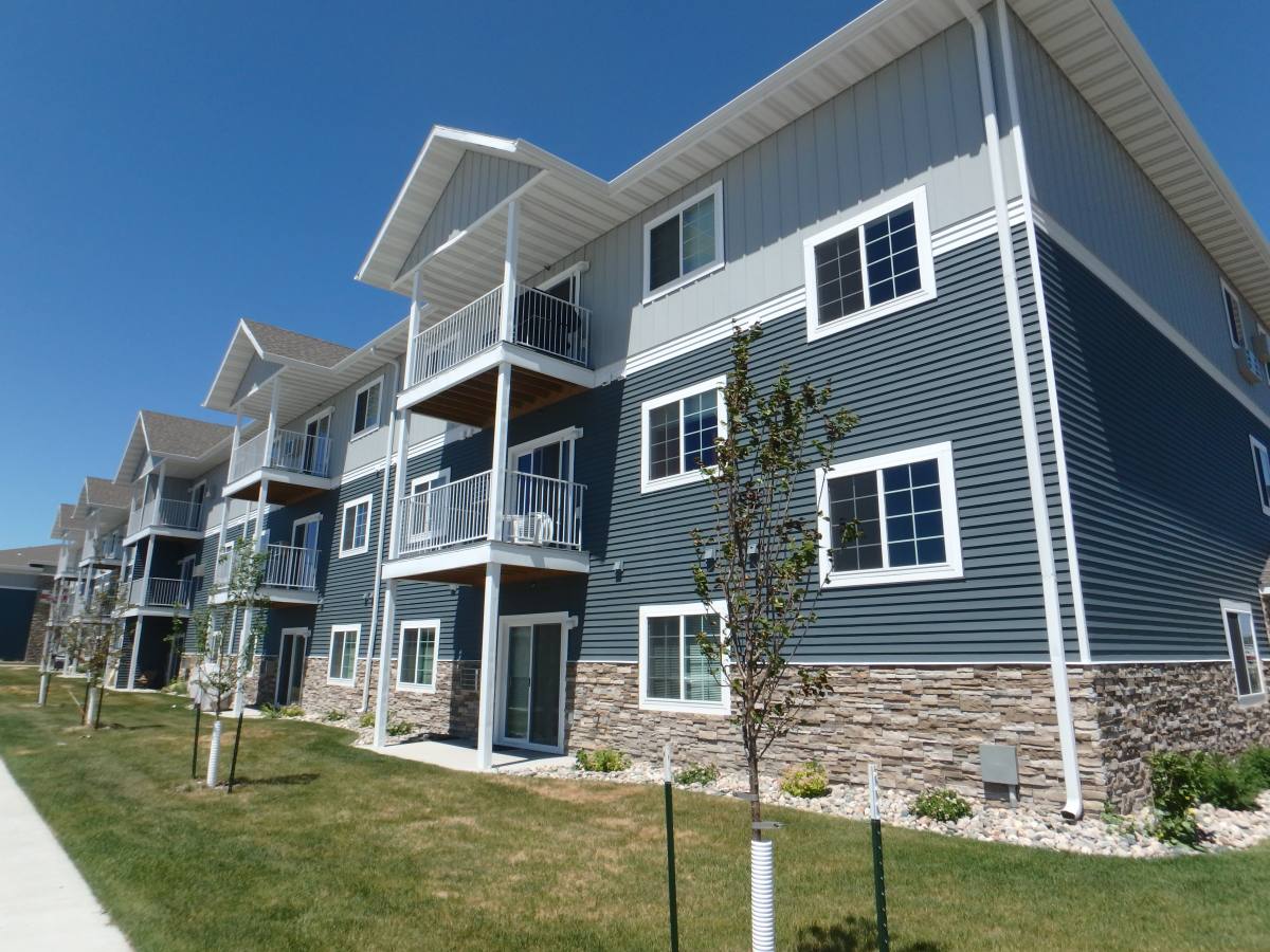 Apartment for rent at 627 33rd Ave W, West Fargo, ND 58078
