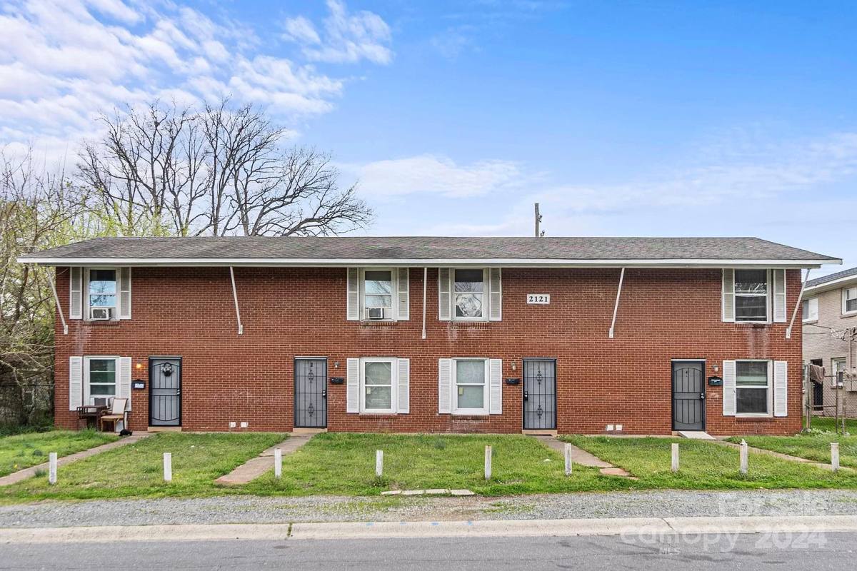 Apartment for rent at 2121 Custer St, Charlotte, NC 28216