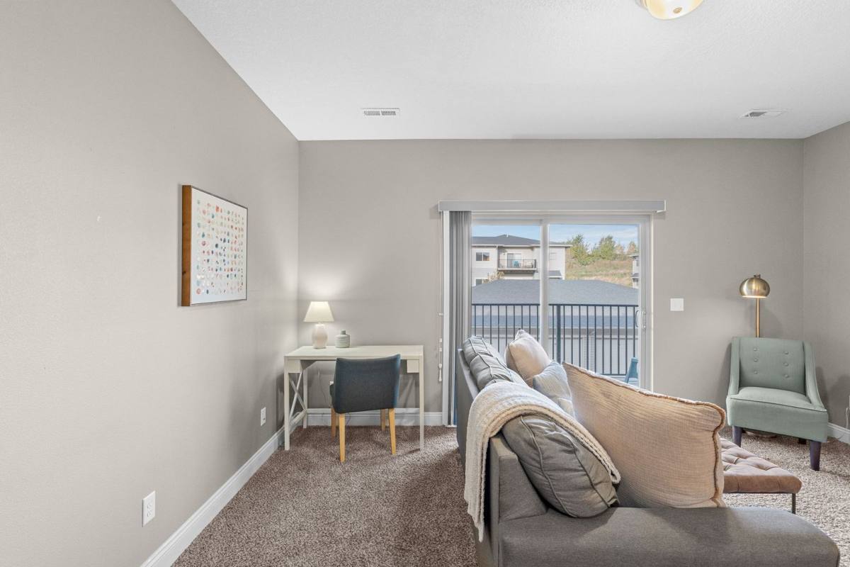 Apartment for rent at 8350 Cascade Ave, West Des Moines, IA 50266