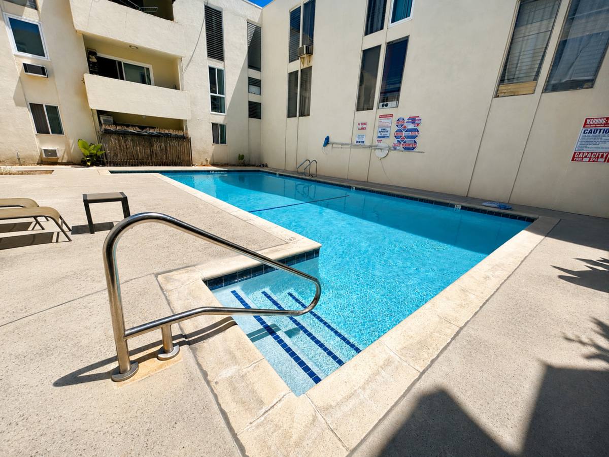 Apartment for rent at 6130 Reseda Blvd, Reseda, CA 91335