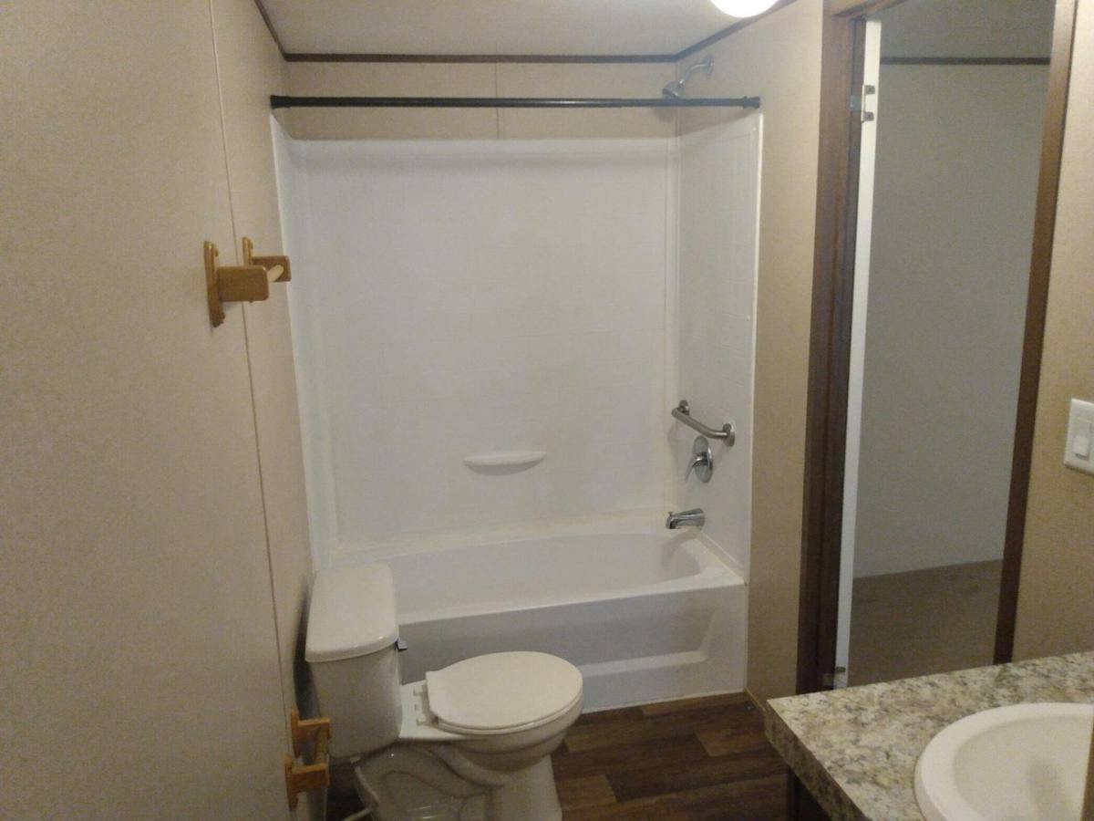 Apartment for rent at 602 W Main St, Whitehouse, TX 75791