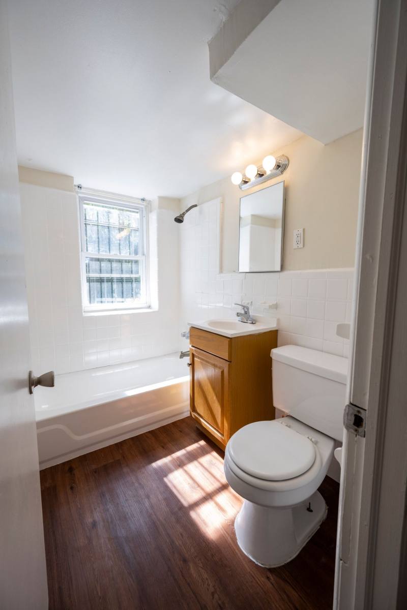 Apartment for rent at 3901 Roosevelt Blvd, Philadelphia, PA 19124