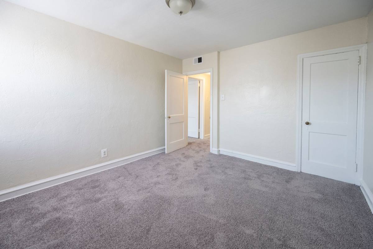 Apartment for rent at 3901 Roosevelt Blvd, Philadelphia, PA 19124